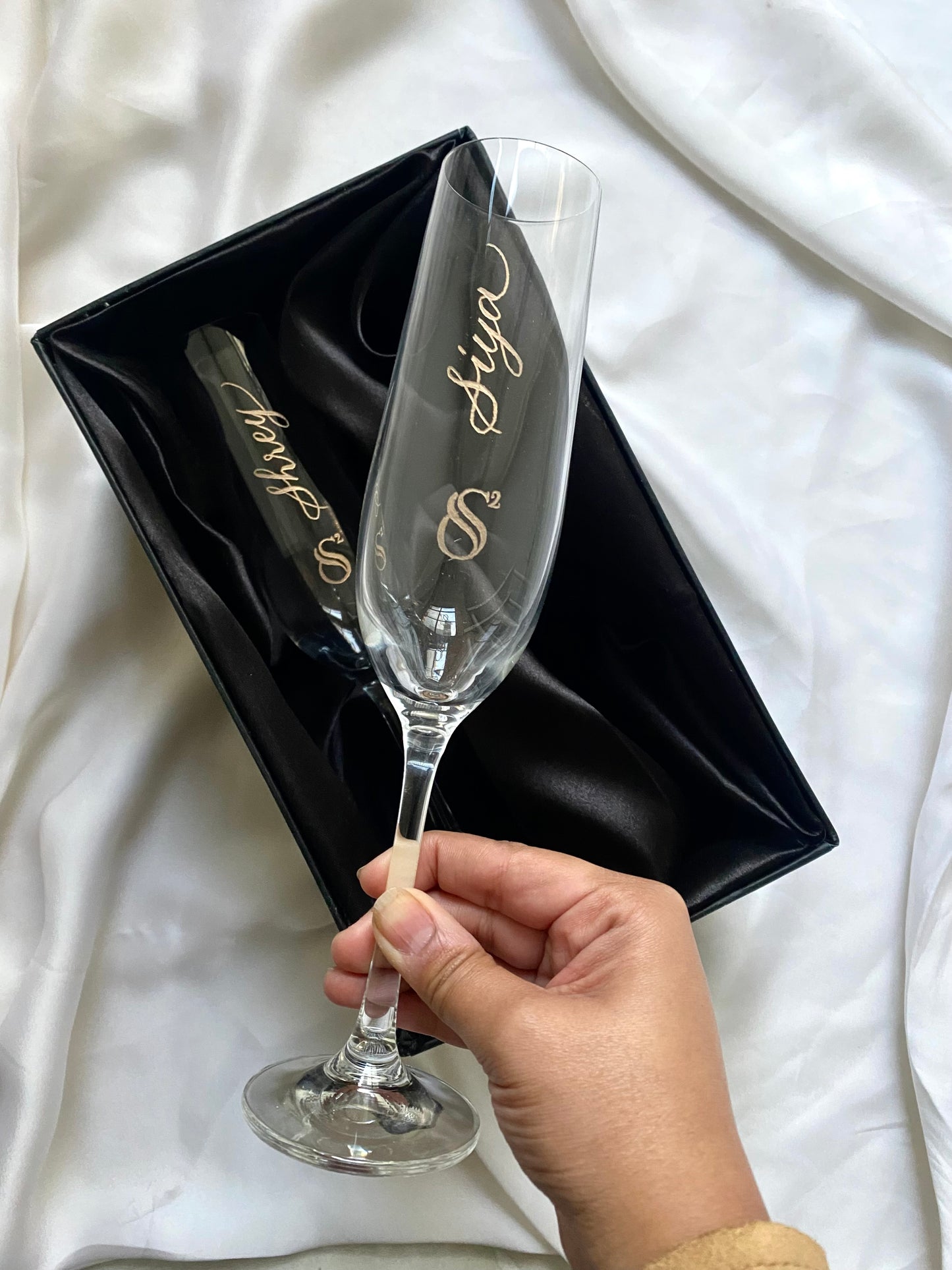 Personalised Engraved Champagne / Wine Glasses | Wedding, Anniversary Gift